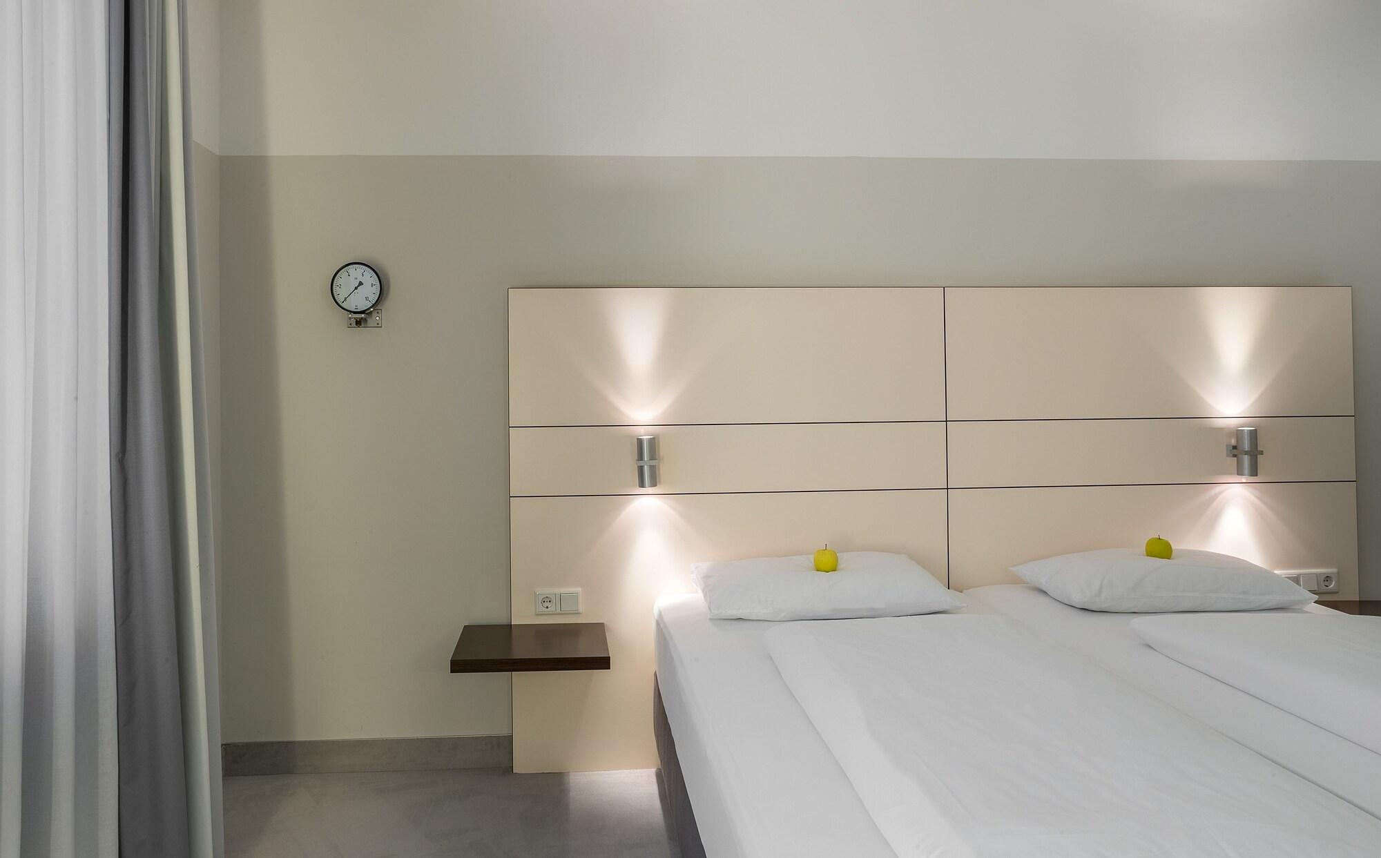 Ferrotel Duisburg - Partner Of Sorat Hotels Exterior foto